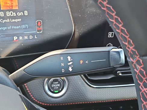 Certified 2025 Chevrolet Equinox RS w/ Safety and Technology Package image 21