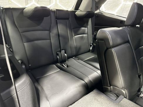Used 2017 Honda Pilot Touring image 46