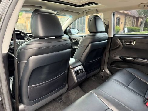 Used 2015 Toyota Avalon XLE Premium FWD image 12