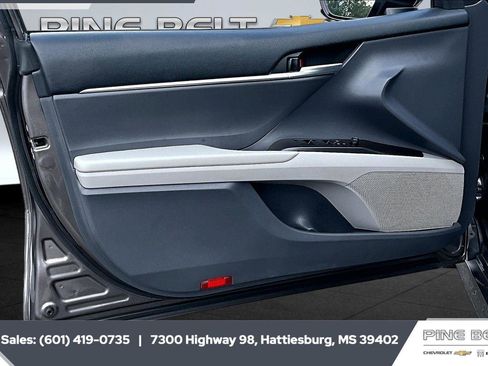 Used 2023 Toyota Camry LE image 17