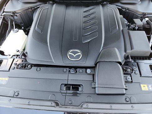 Certified 2024 MAZDA CX-90 3.3 Turbo w/ Preferred Plus AWD/4WD image 32