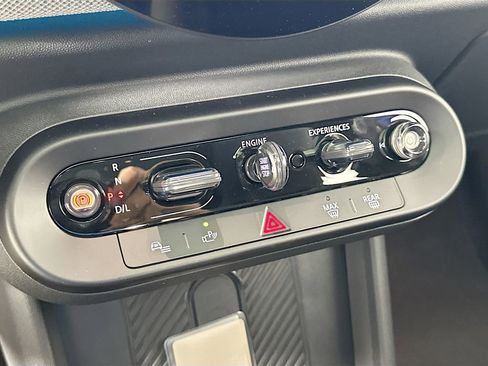 Certified 2025 MINI Cooper S image 15