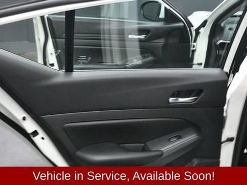 Used 2021 Nissan Altima 2.5 S FWD image 12