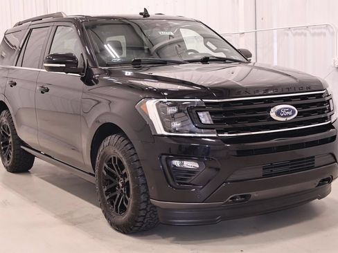 Certified 2020 Ford Expedition Limited w/ Equipment Group 303A AWD/4WD image 4