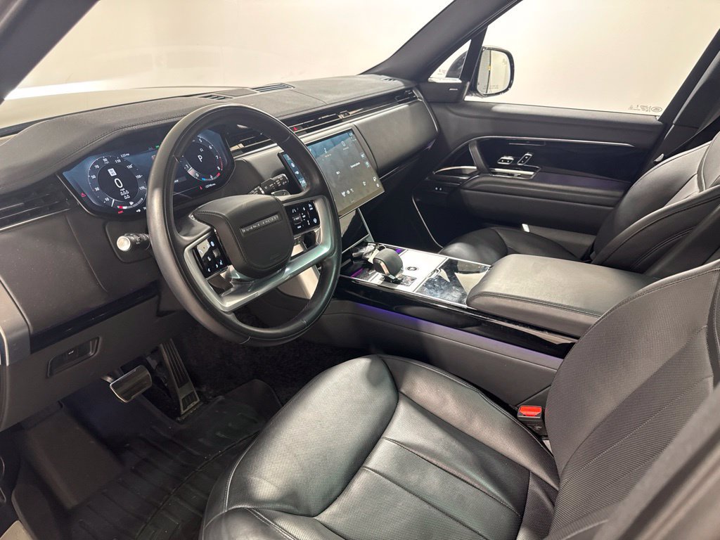 Certified 2025 Land Rover Range Rover Long Wheelbase SE AWD/4WD image 18