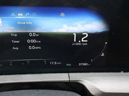 Used 2024 Kia Telluride SX X-Line AWD/4WD image 3