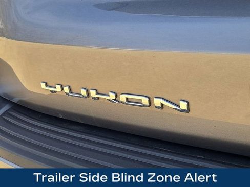 Used 2022 GMC Yukon Denali w/ Denali Premium Package AWD/4WD image 34