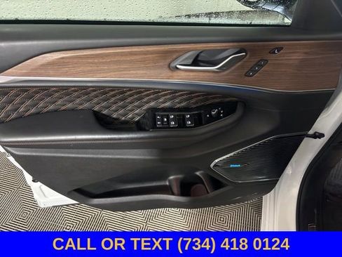Used 2022 Jeep Grand Cherokee Summit w/ Luxury Tech Group V AWD/4WD image 23