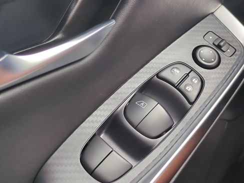 New 2025 Nissan Sentra SR image 23