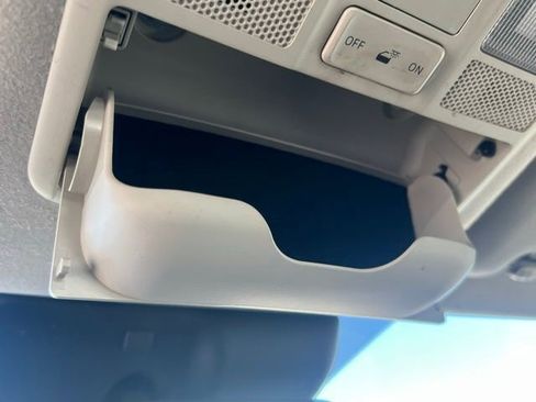 Used 2018 Toyota Yaris iA image 24