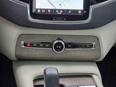 Used 2023 Volvo XC90 B6 Plus w/ Protection Package Premier image 37