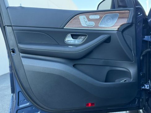 New 2026 Mercedes-Benz GLE 53 AMG 4MATIC image 15