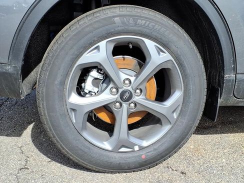 New 2026 Ford Escape ST-Line w/ Cold Weather Package image 7