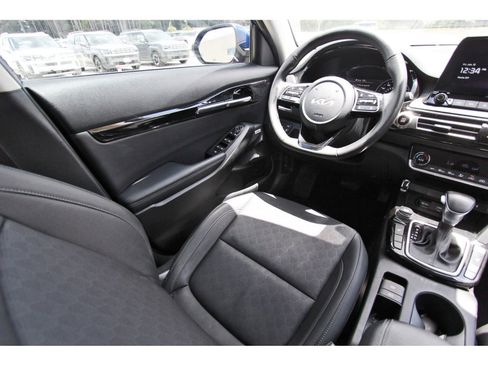 Used 2023 Kia Seltos SX AWD/4WD image 11
