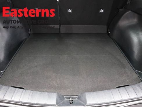 Used 2024 Toyota Corolla Cross L AWD/4WD image 9