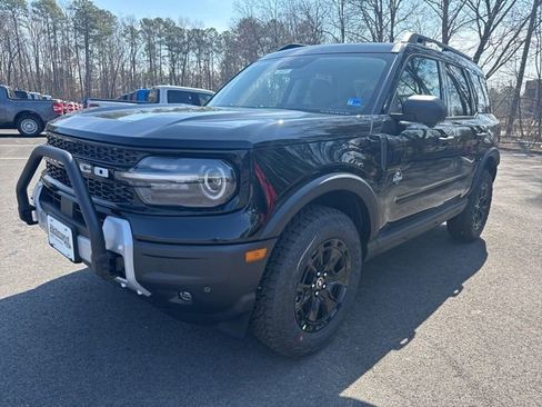 New 2026 Ford Bronco Sport Outer Banks w/ Sasquatch Outer Banks Package AWD/4WD image 1