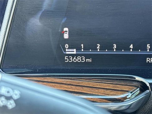 Used 2022 Cadillac Escalade ESV Premium Luxury image 34