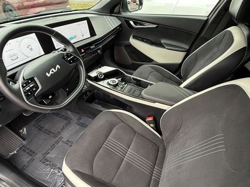 Used 2023 Kia EV6 GT-Line w/ GT-Line Suede Seat Package image 9