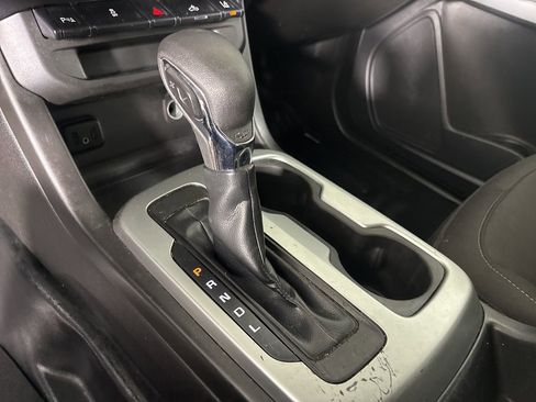 Used 2022 Chevrolet Colorado LT w/ Fleet Safety Package image 16