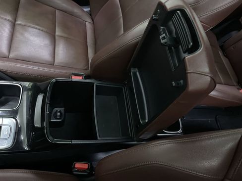 Used 2023 Kia Telluride EX w/ EX Captain's Chair Package image 24