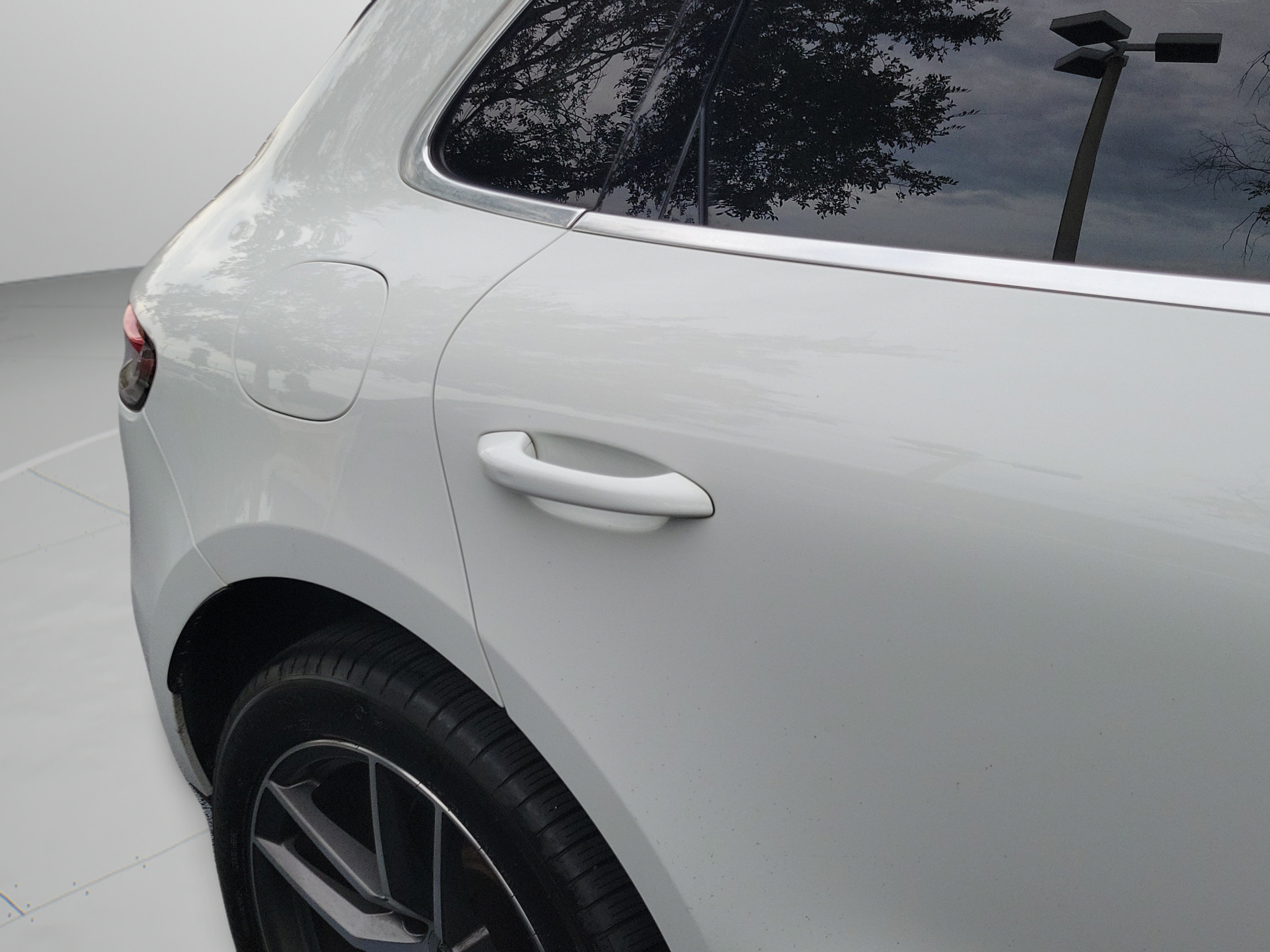 Used 2022 Porsche Macan S AWD/4WD image 19