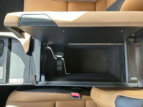 Used 2025 Lexus ES 350 w/ Premium Package image 18