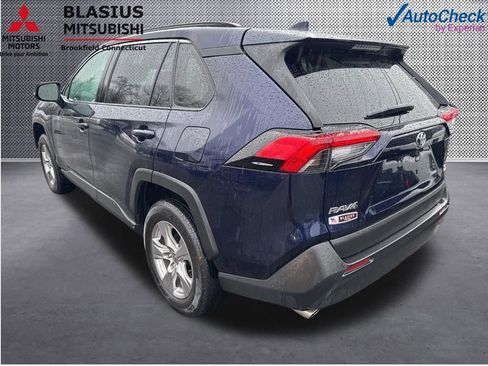Used 2023 Toyota RAV4 XLE AWD/4WD image 9