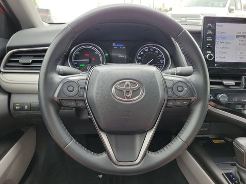Used 2024 Toyota Camry SE w/ Audio Upgrade Package FWD image 19