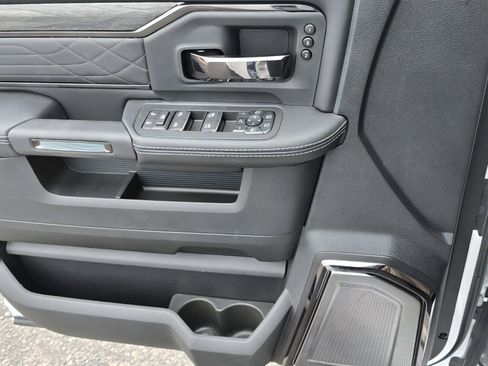 New 2026 RAM 2500 Limited image 13