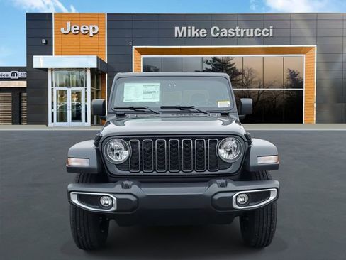 New 2026 Jeep Gladiator Sport image 2