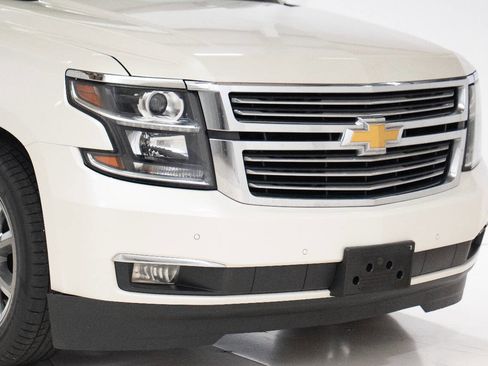 Used 2015 Chevrolet Suburban LTZ image 10