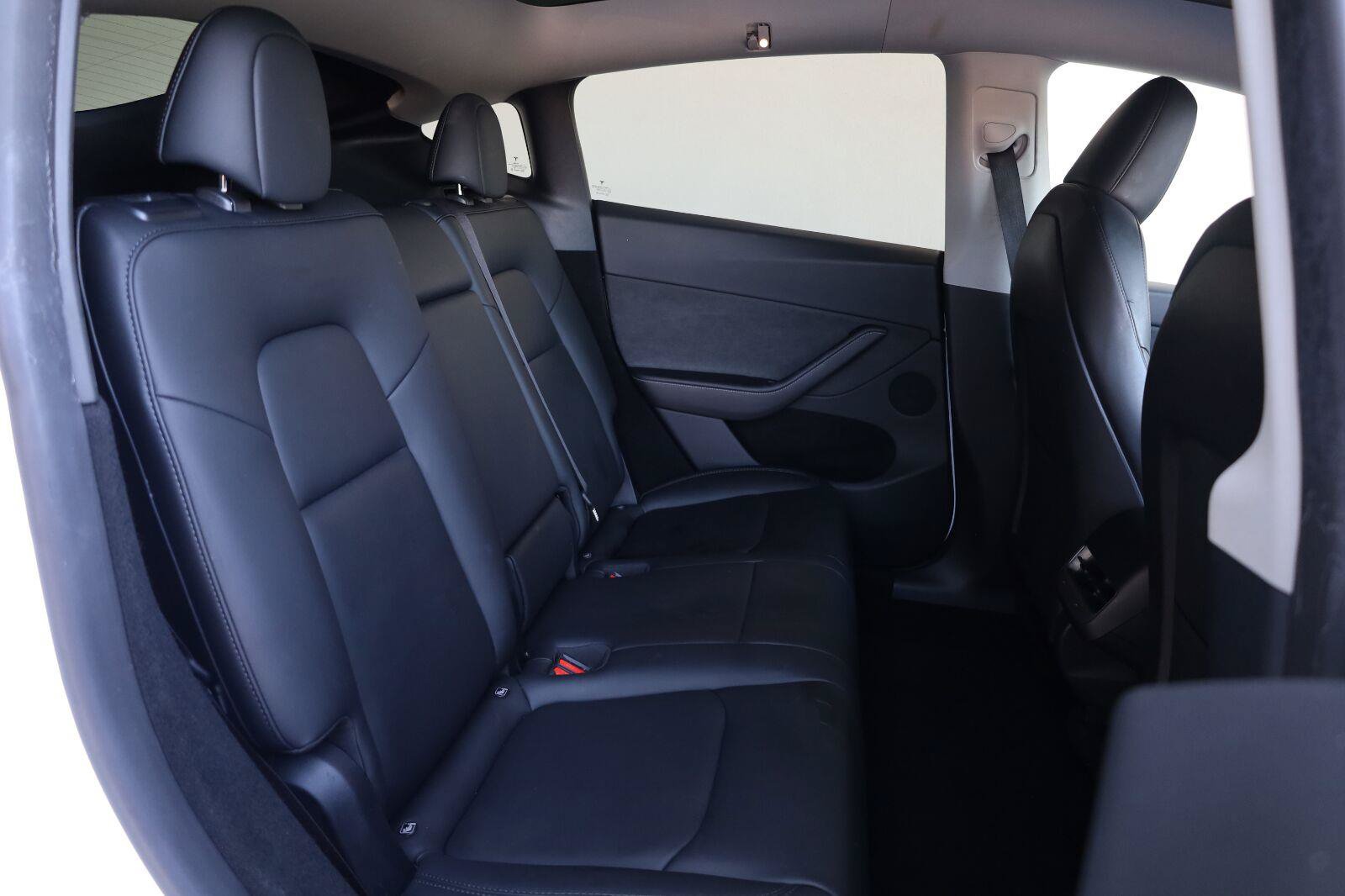 Used 2023 Tesla Model Y Long Range AWD/4WD image 24