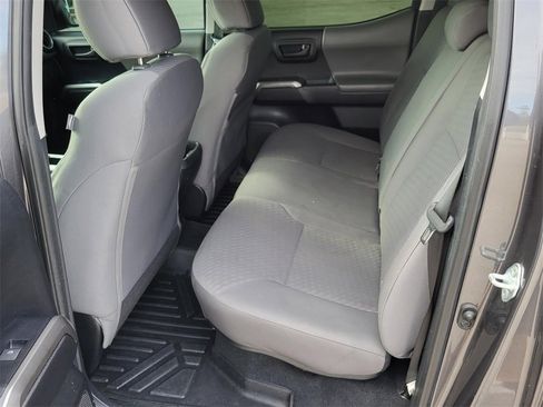 Used 2021 Toyota Tacoma SR5 image 12