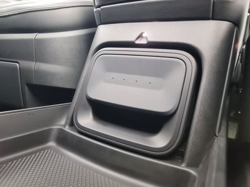Used 2024 Rivian R1S Adventure AWD/4WD image 33