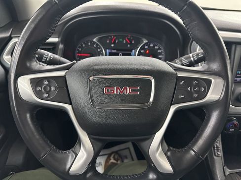 Used 2018 GMC Acadia SLT image 33