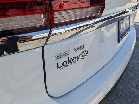 Certified 2022 Volkswagen Atlas SE w/ Panoramic Sunroof Package image 10