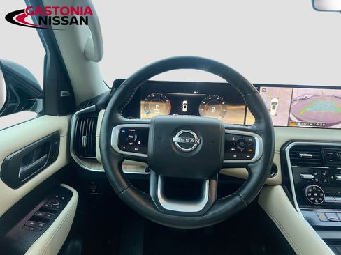 Used 2025 Nissan Armada Platinum w/ Convenience Package image 31