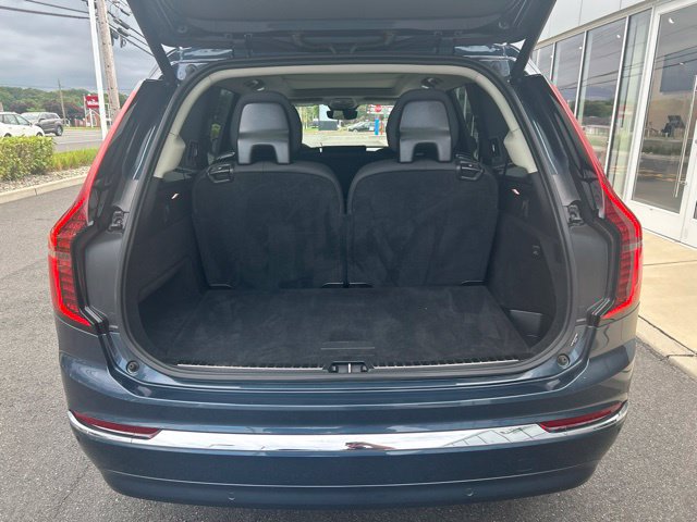 Certified 2025 Volvo XC90 B5 Core AWD/4WD image 11