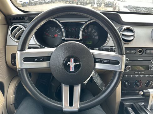 Used 2009 Ford Mustang V6 image 14