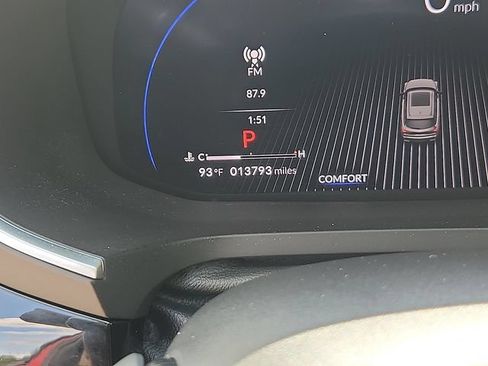 Used 2025 Acura MDX SH-AWD w/ Technology Package image 21