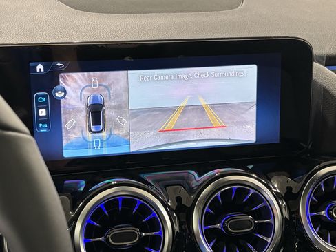 New 2026 Mercedes-Benz GLA 250 image 21