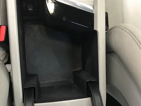 Used 2024 Volvo S60 B5 Core w/ Climate Package image 22