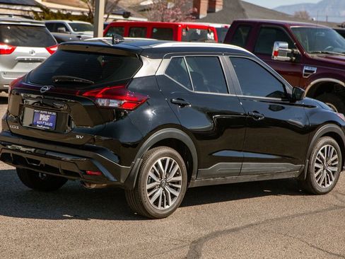 Used 2024 Nissan Kicks SV image 5