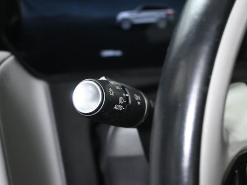 Used 2024 Land Rover Range Rover Velar S image 25