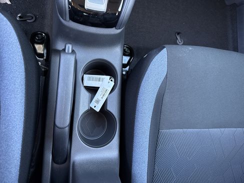 New 2025 Nissan Versa SV w/ Trunk Package image 28