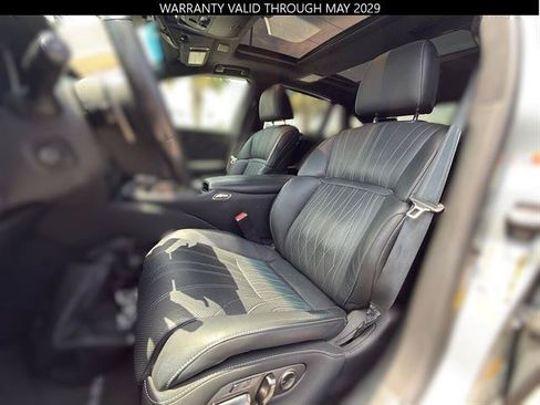 Certified 2023 Lexus LS 500 w/ Luxury Package RWD image 12