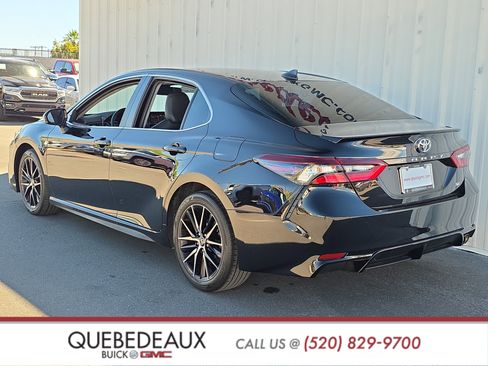 Used 2024 Toyota Camry SE w/ Convenience Package image 5