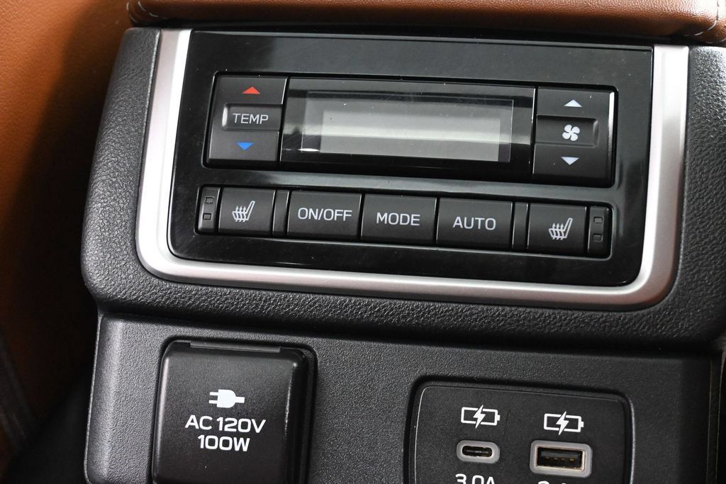 Used 2023 Subaru Ascent Touring AWD/4WD image 33