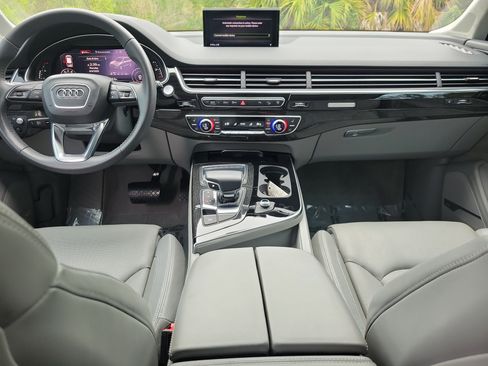 Used 2017 Audi Q7 3.0T Prestige AWD/4WD image 14