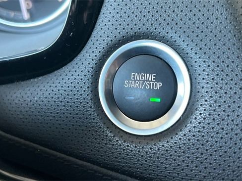 Used 2025 Cadillac XT5 Premium Luxury image 30